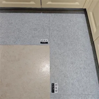 Kuhinjska podna prostirka koja baca mjesec